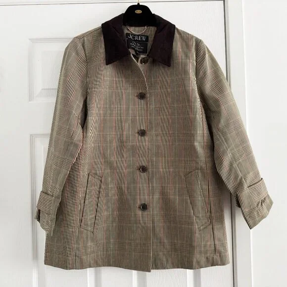 J. Crew Double-faced Cotton "Barn Jacket" in Plaid, size Small - Picture 4 of 11